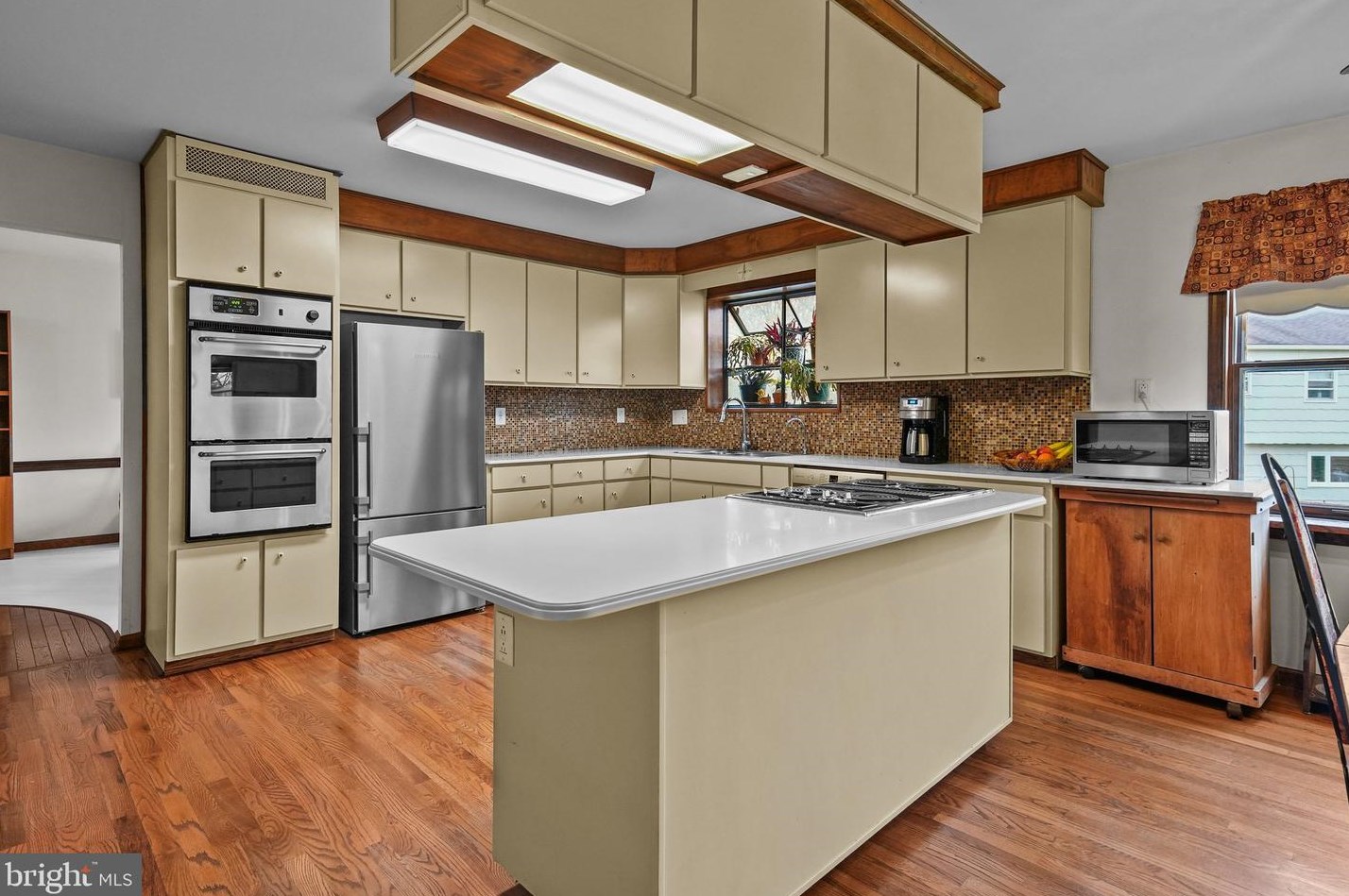 442 Norwood Ave, Upper Makefield PA 18940-2234 exterior