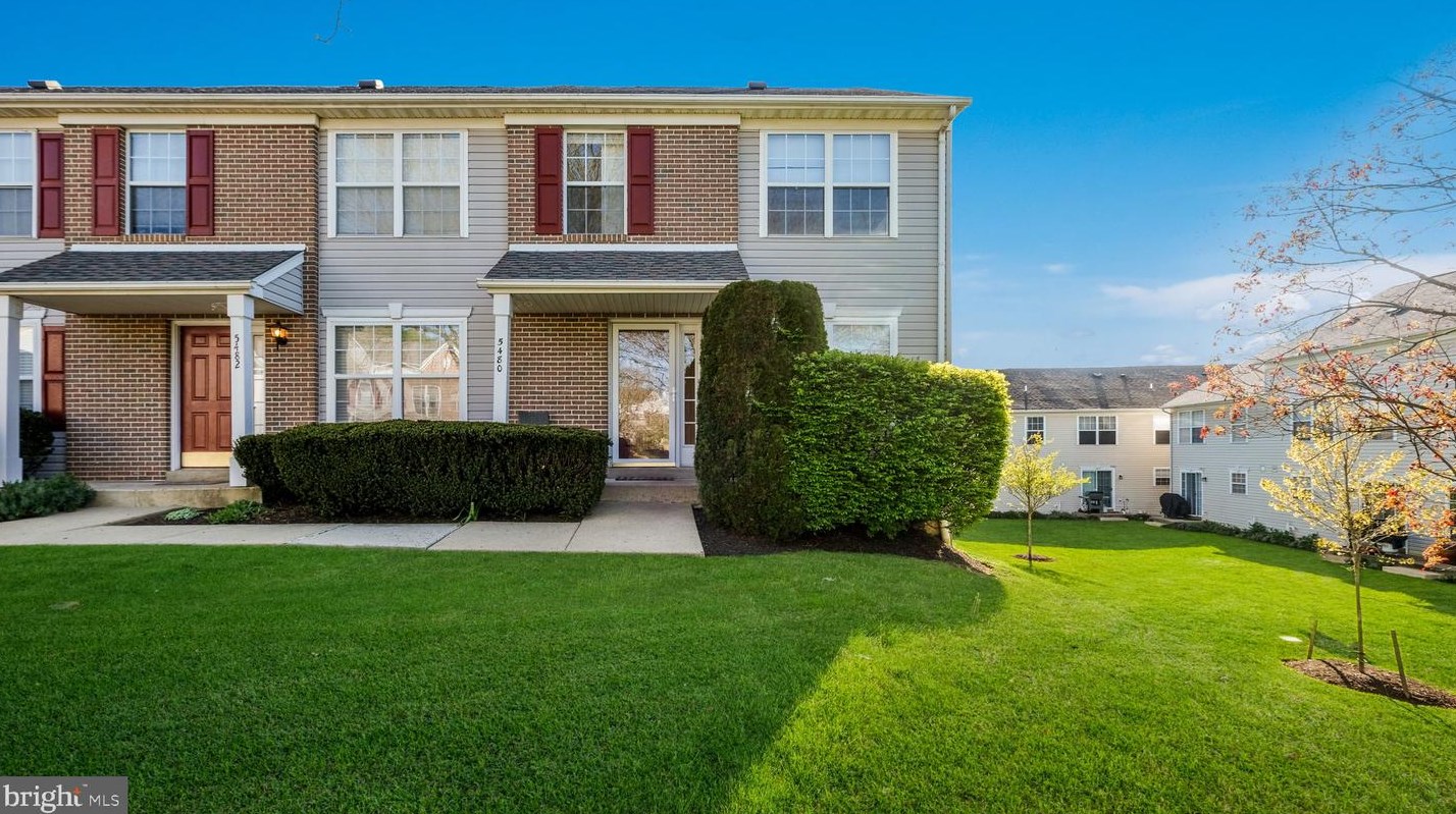 5480 Rinker Cir, Gardenville, PA