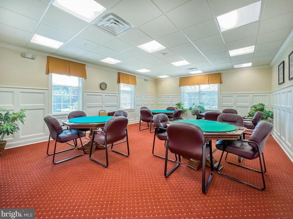 221 Willow Dr, Upper Makefield PA 18940-2458 exterior