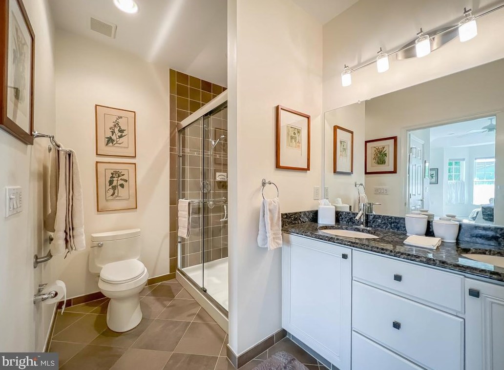 221 Willow Dr, Upper Makefield PA 18940-2458 exterior