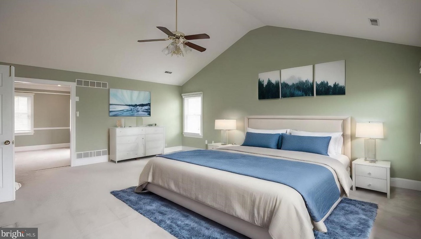 4 Bayshore Dr, Upper Makefield PA 18940-3805 exterior