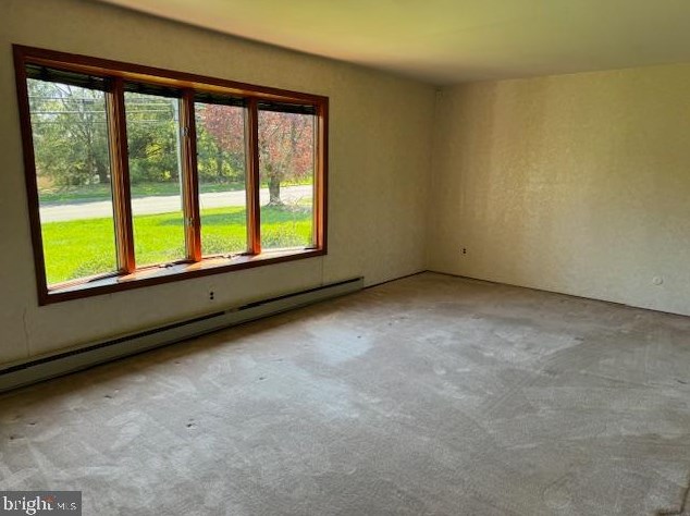 623 Middle Holland Rd, Southampton, PA 18966-2820