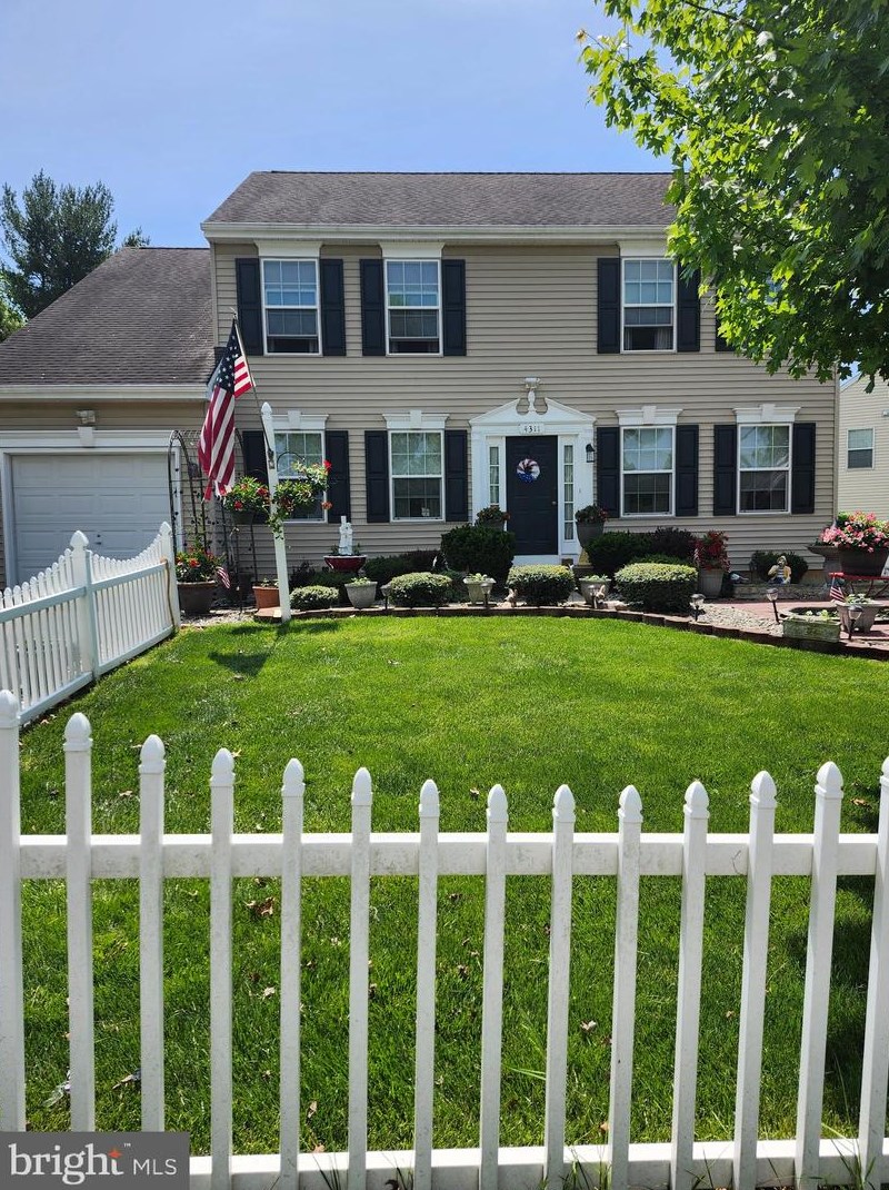 4311 Sunset Ave, Levittown, PA 19056-3367