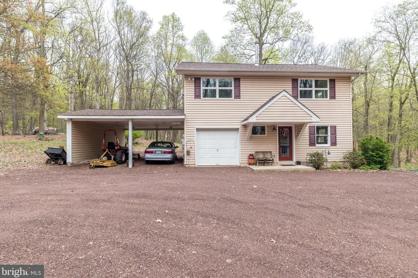 5835 Stoneberry Way, Riegelsville, PA 18077