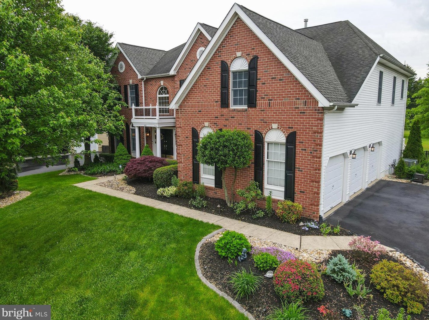 1861 Augusta Dr, Jamison PA 18929-1083 exterior