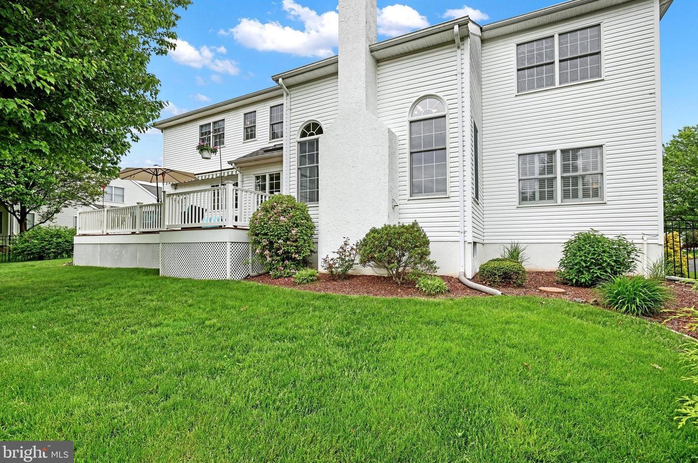 1861 Augusta Dr, Jamison PA 18929-1083 exterior