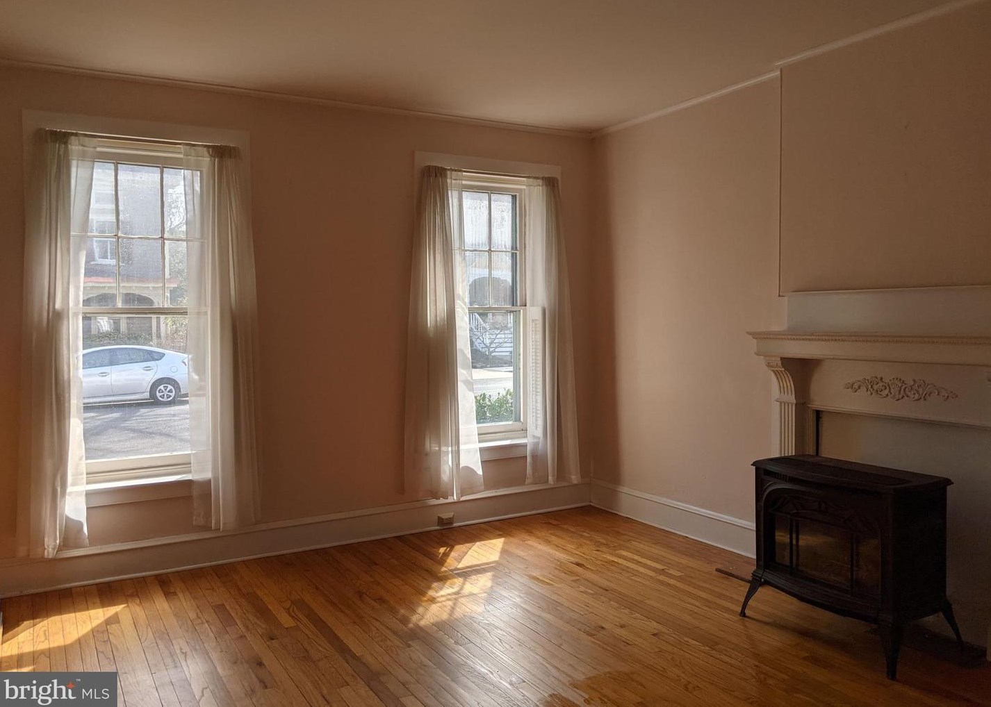 229 W Court St, Gardenville, PA 18901