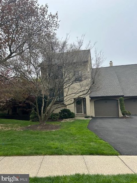 108 Golf Club Dr, Langhorne, PA 19047