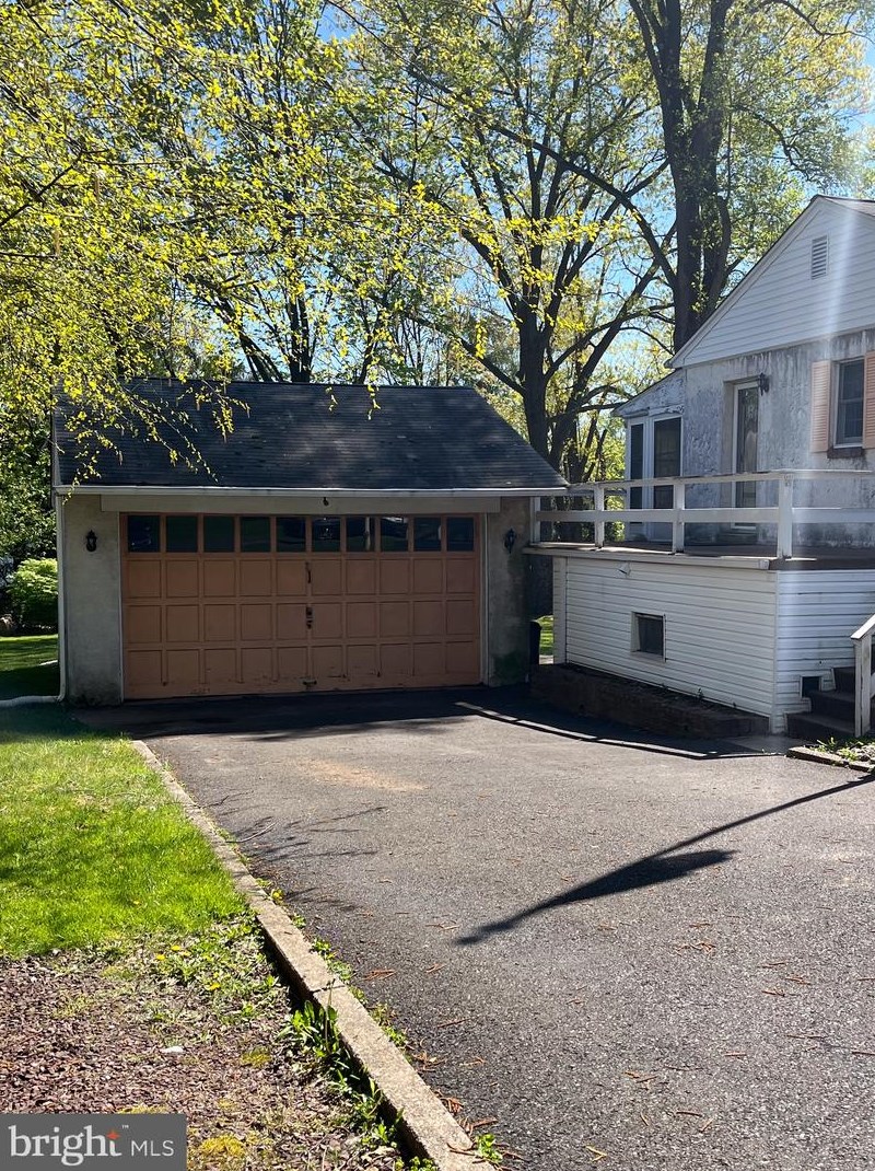 28 Douglas Rd, Southampton, PA 18954