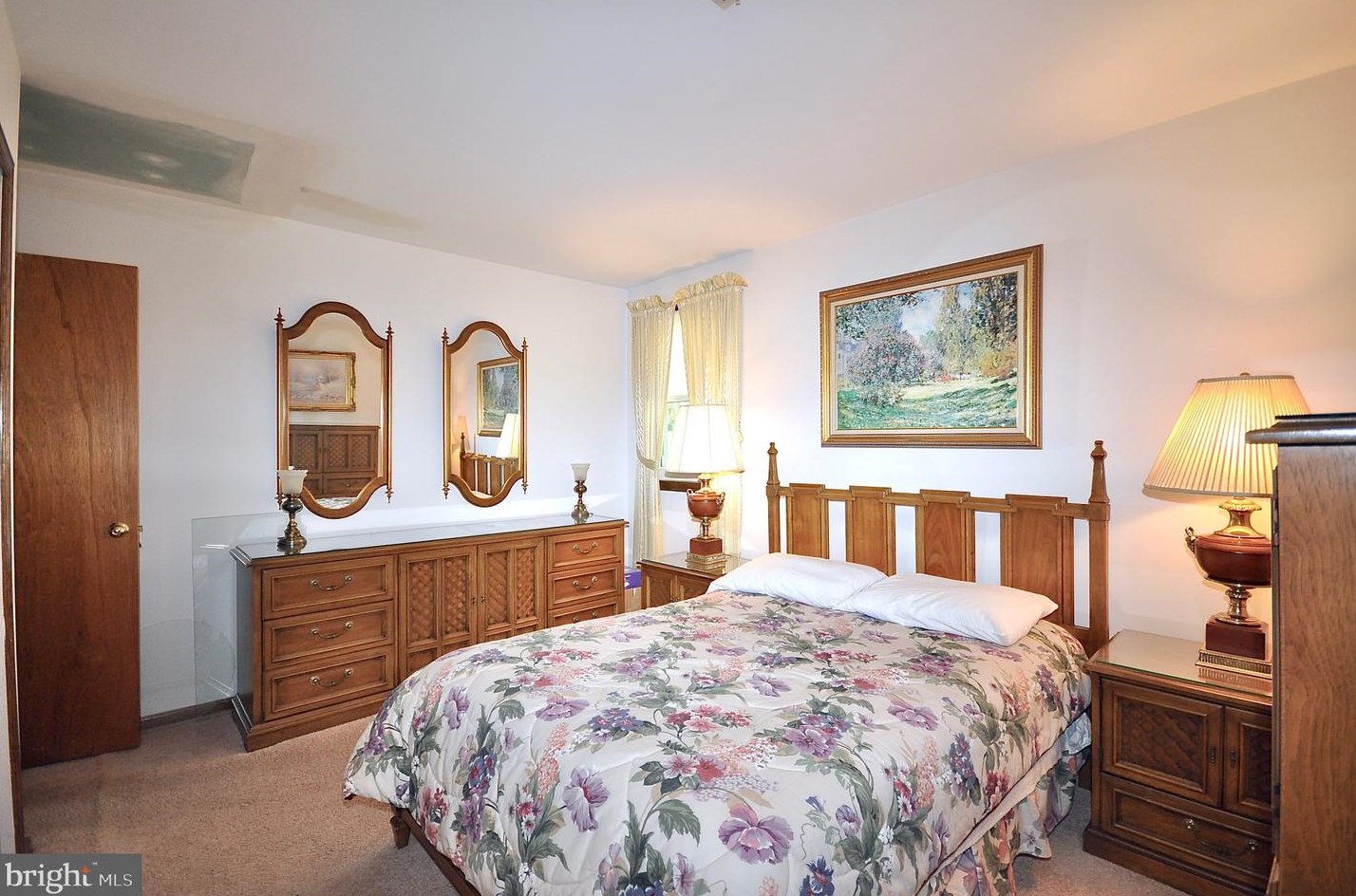 91 Lark Dr, Southampton PA  18966-1969 exterior