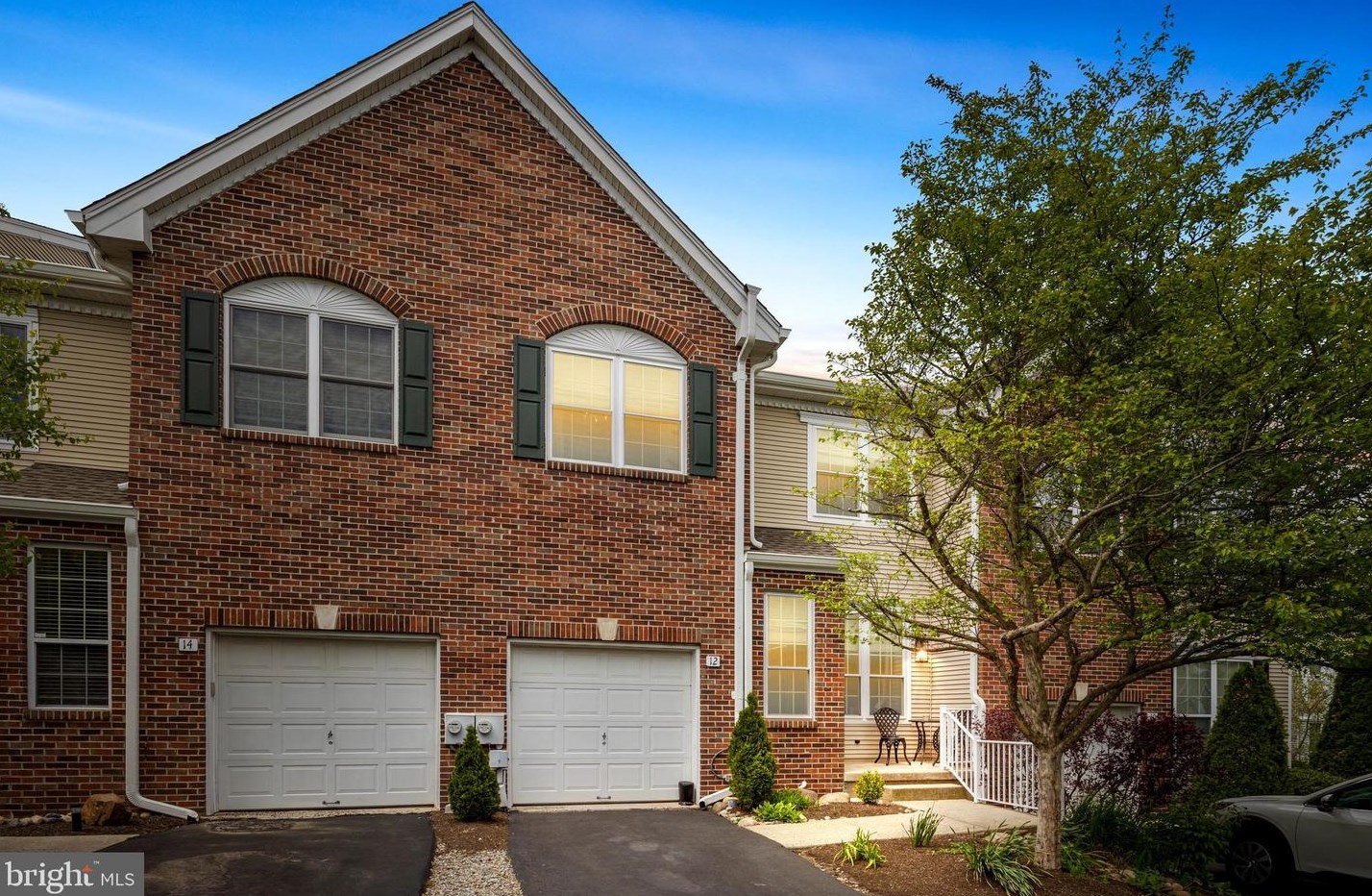 12 Dispatch Dr, Washington Crossing, PA 18977-1174