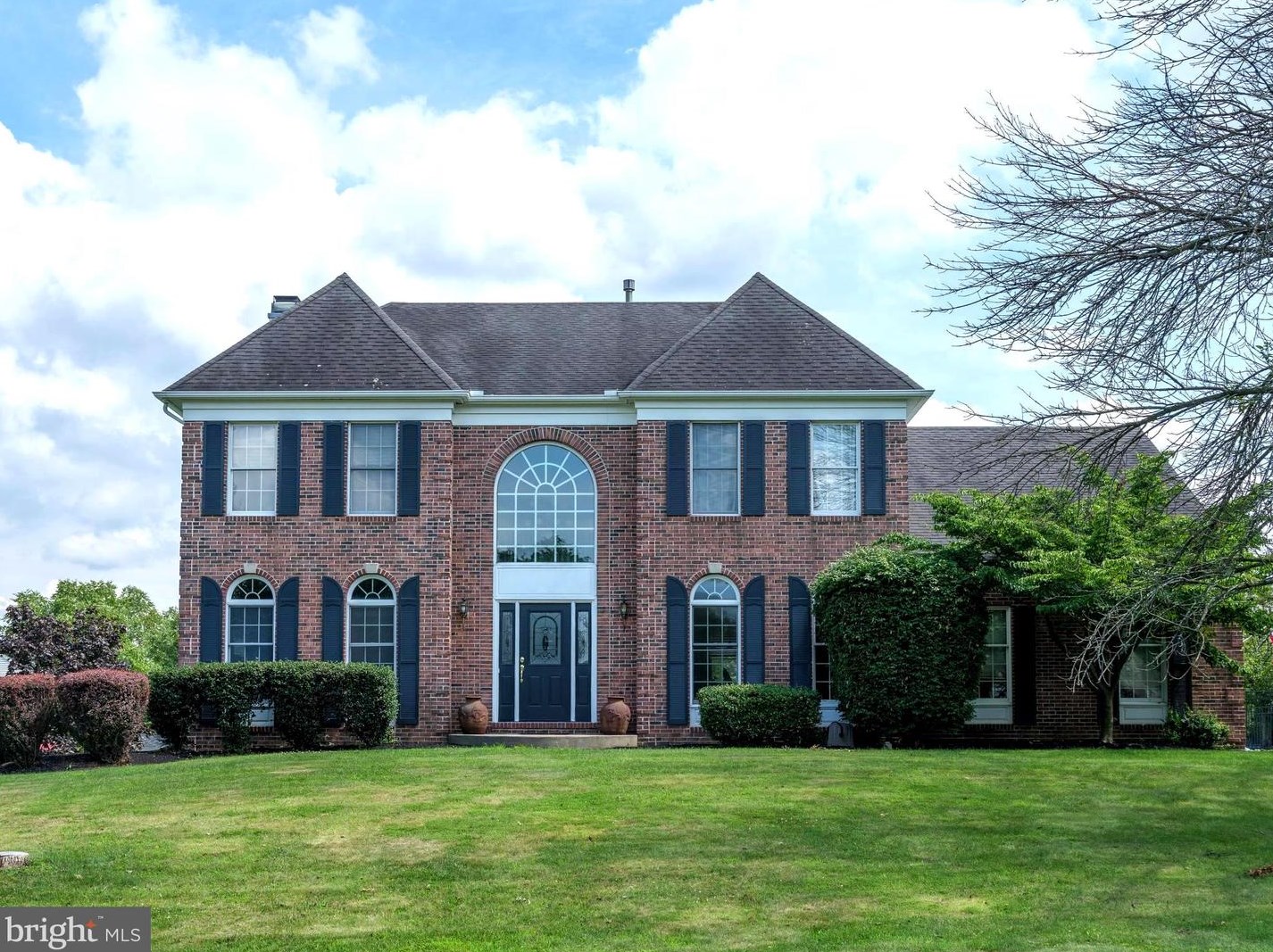2557 Candytuft Dr, Jamison, PA 18929