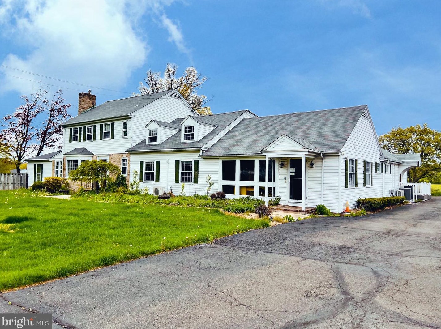 4877 W Swamp Rd, Fountainville, PA 18923