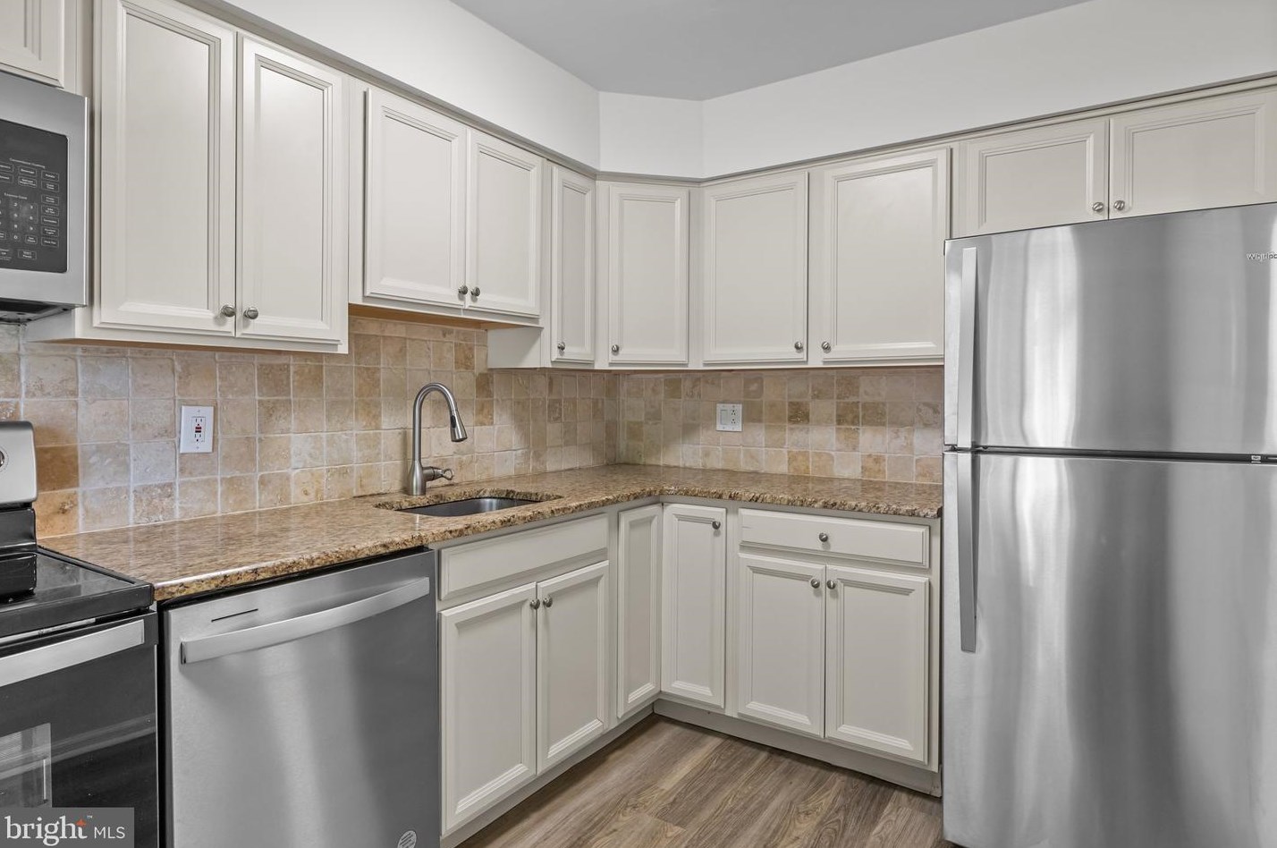 133 Windham Ct, Upper Makefield PA 18940-1750 exterior