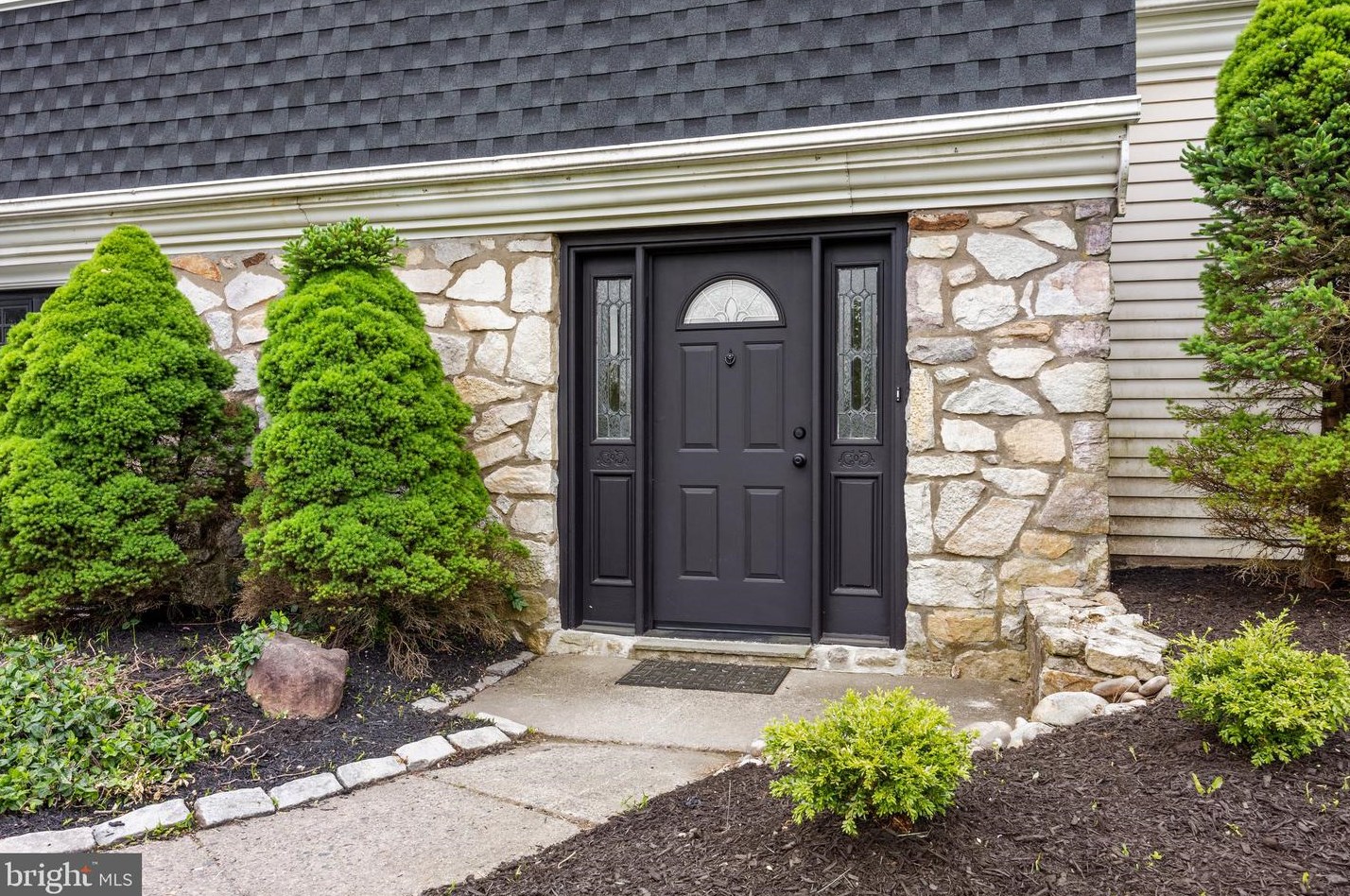 109 Buckshire Dr, Southampton, PA 18966