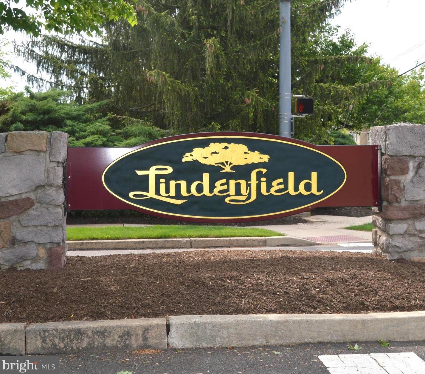 431 Patrick Pl, Chalfont PA  18914-4002 exterior