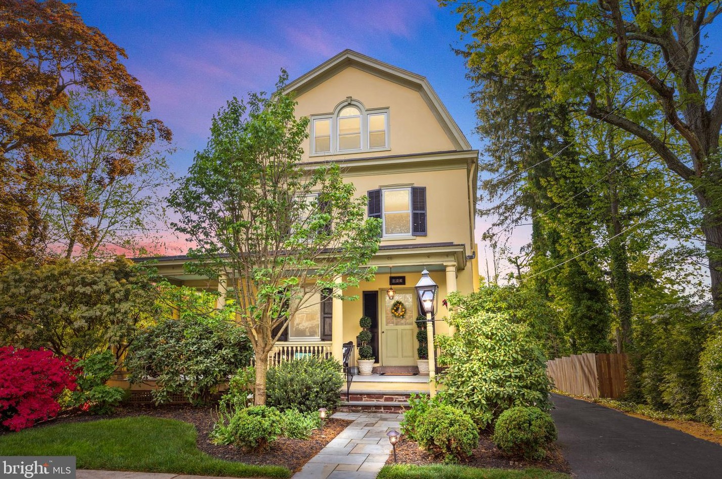 194 Chancellor St, Upper Makefield PA 18940-2108 exterior