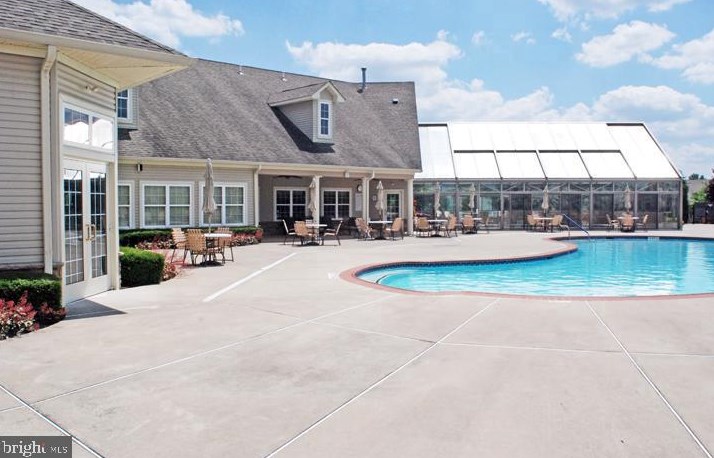 160 Shadybrook Dr, Langhorne PA 19047-8031 exterior