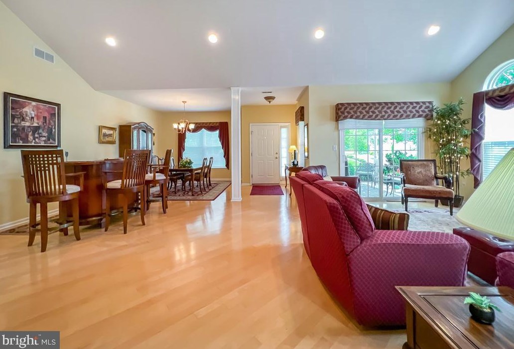 160 Shadybrook Dr, Langhorne PA 19047-8031 exterior