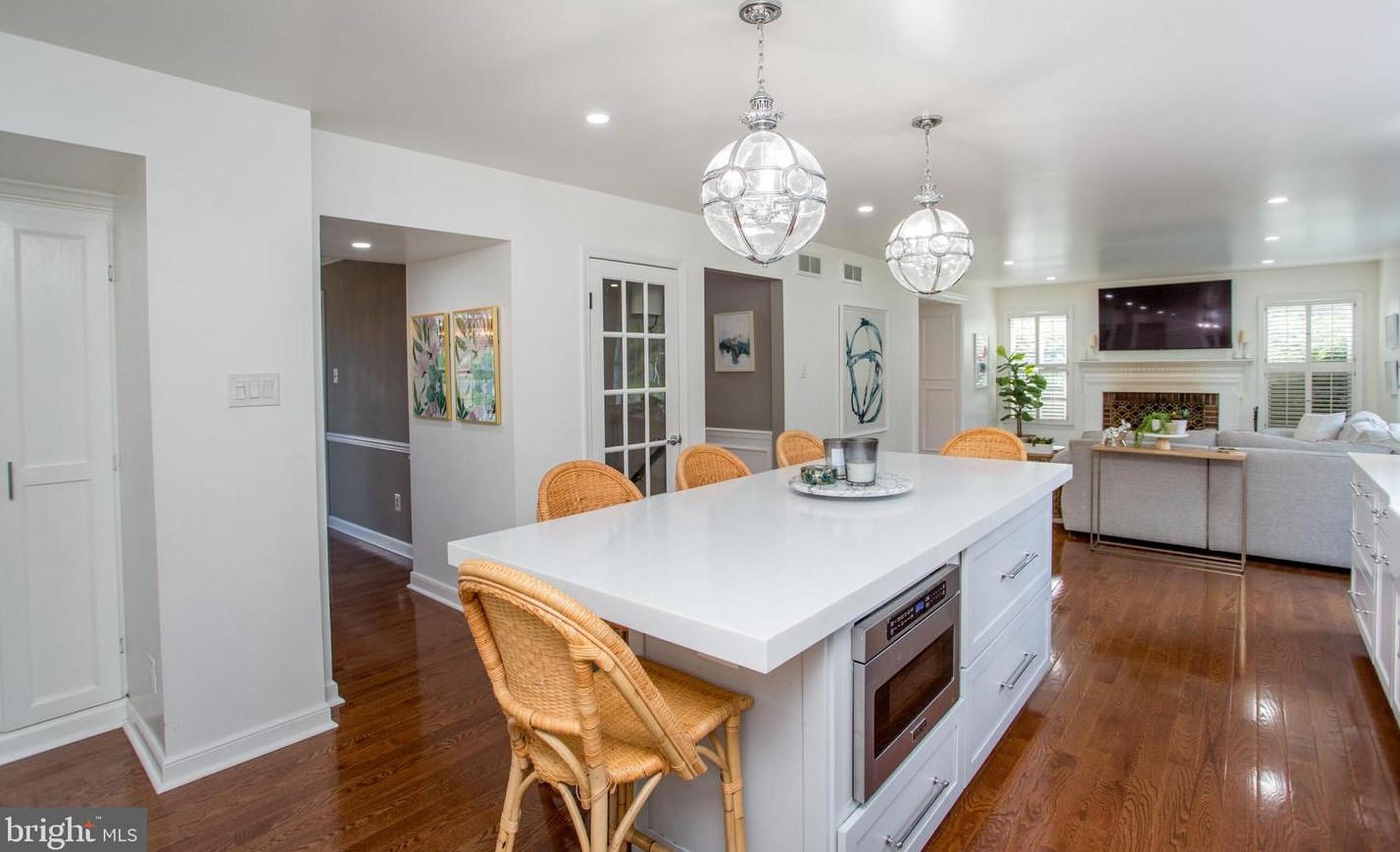 2018 Leedoms Dr, Upper Makefield PA 18940-9420 exterior