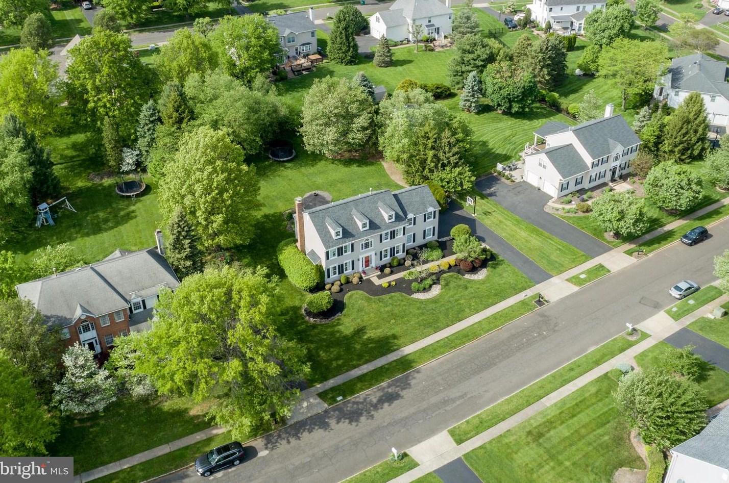 2018 Leedoms Dr, Upper Makefield PA 18940-9420 exterior