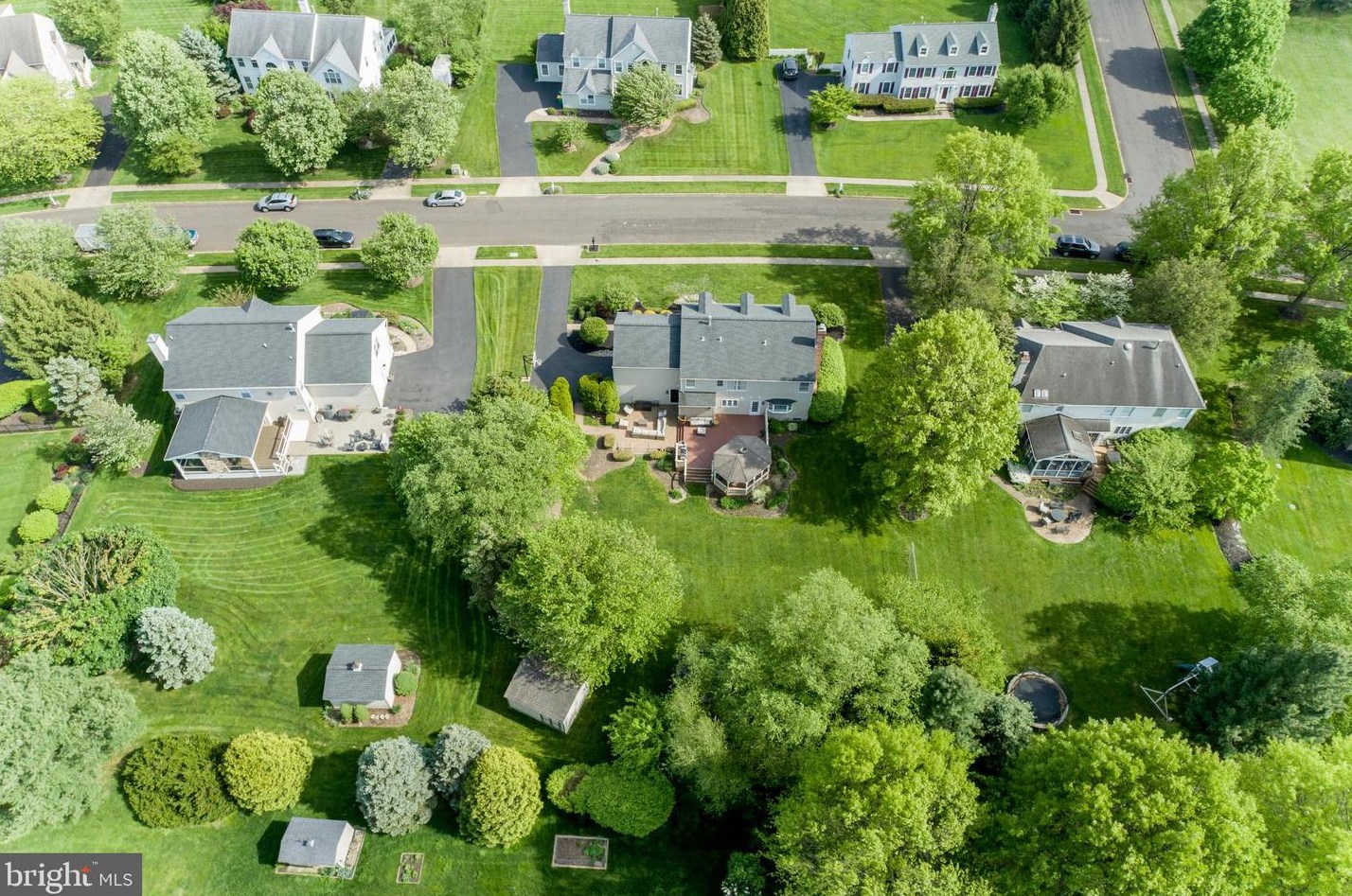 2018 Leedoms Dr, Upper Makefield PA 18940-9420 exterior