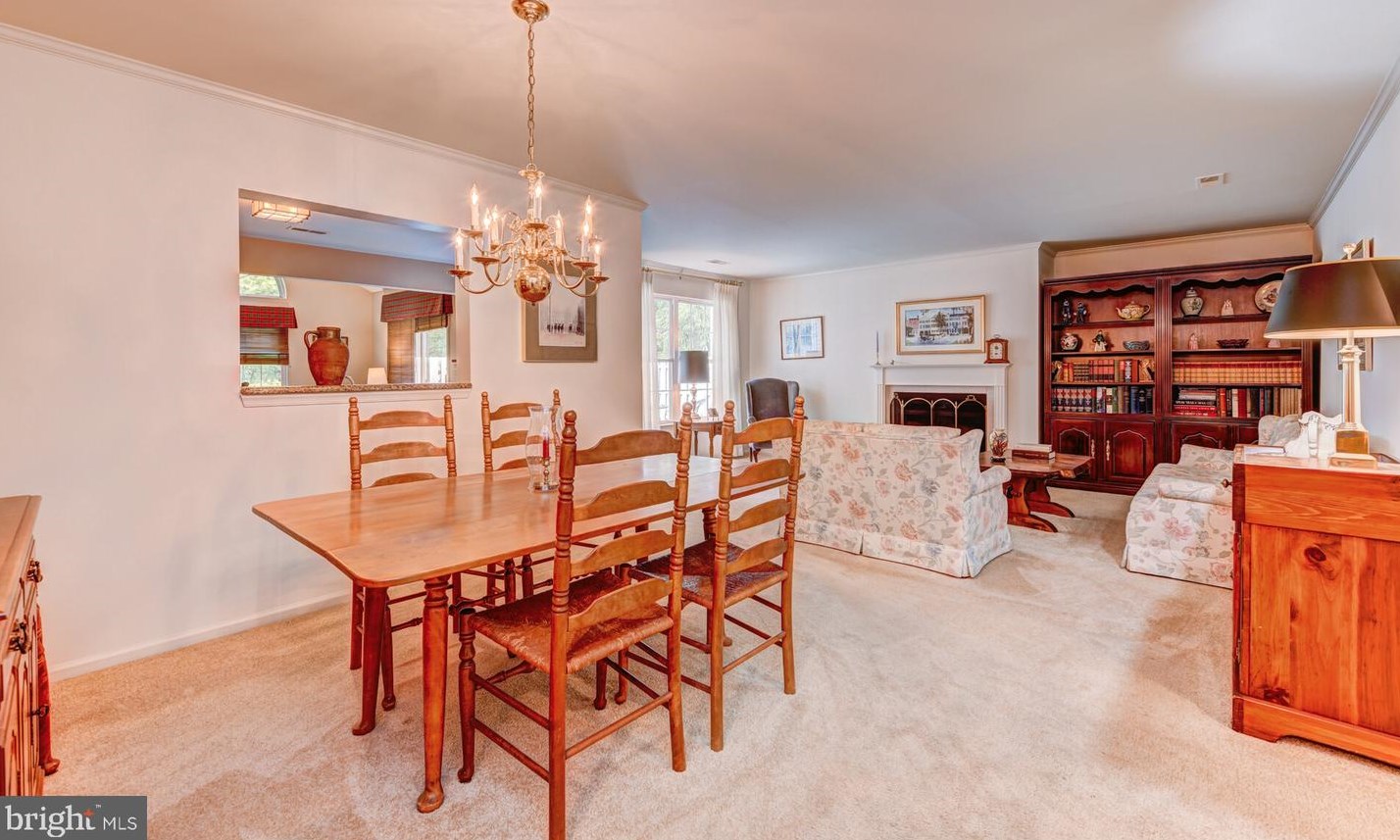 484 Cedar Holw Dr, Yardley PA 19067-6355 exterior