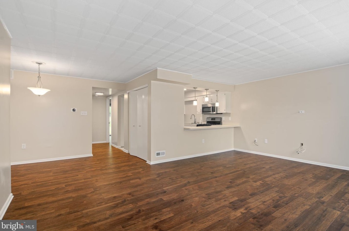 58 Sandybrook Dr, Langhorne, PA 19047-5742