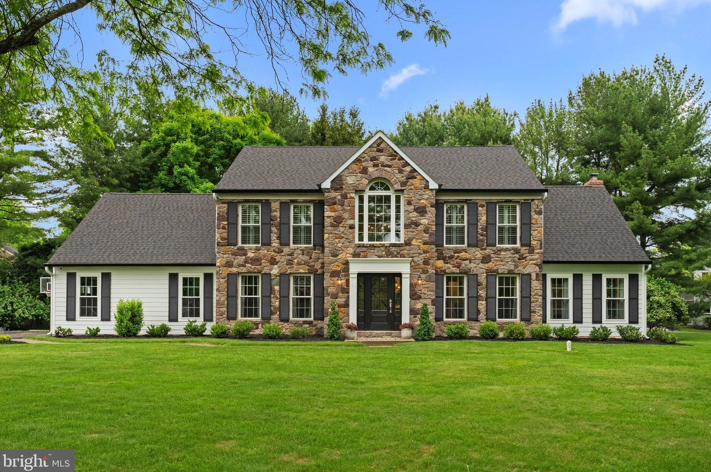 15 Bakers Dr, Washington Crossing, PA 18977