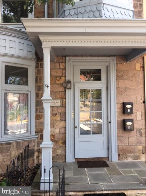 74 State St, Gardenville, PA