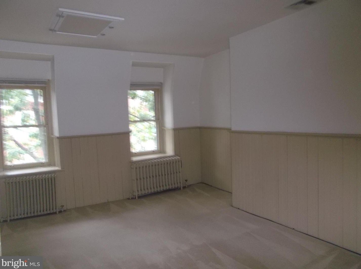 74 State St, Gardenville PA  exterior