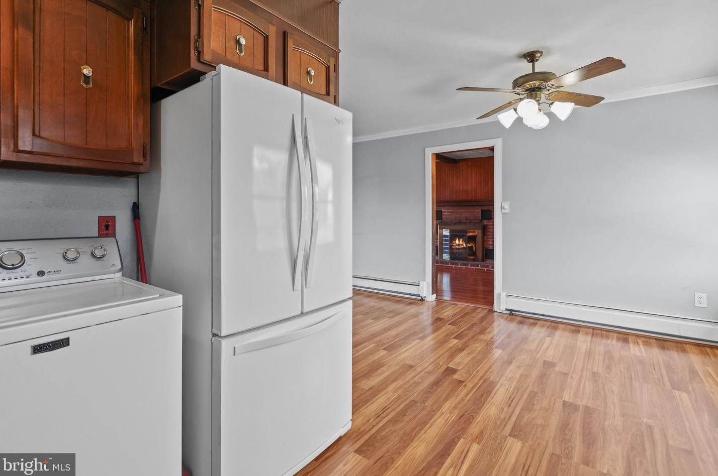 30 Conifer Rd, Levittown PA 19057-1718 exterior