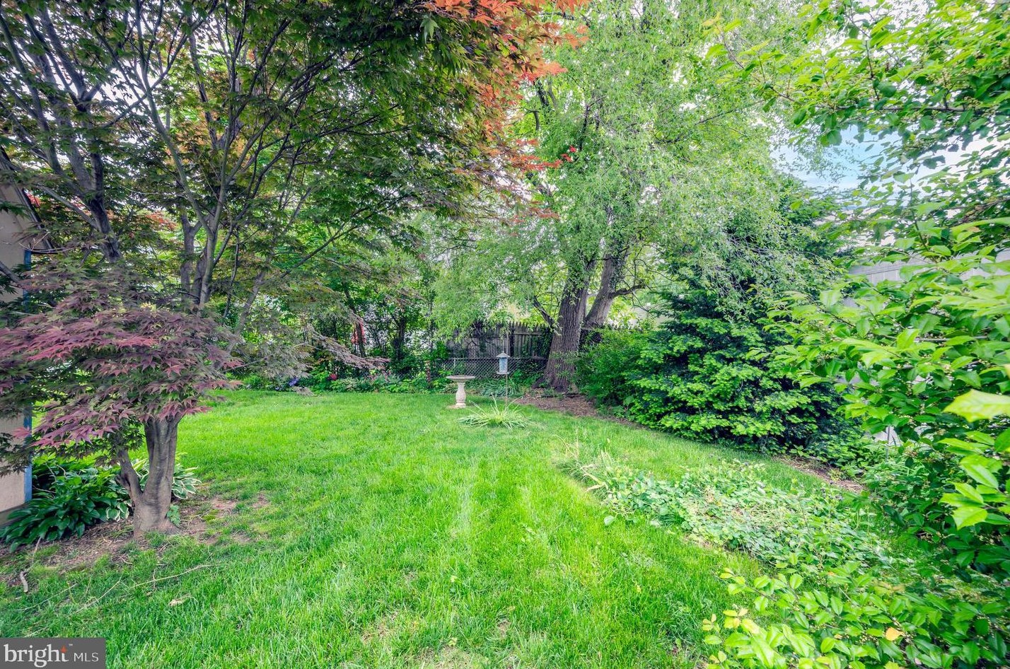 3218 Hilltop Ave, Edgely, PA 19007-6710