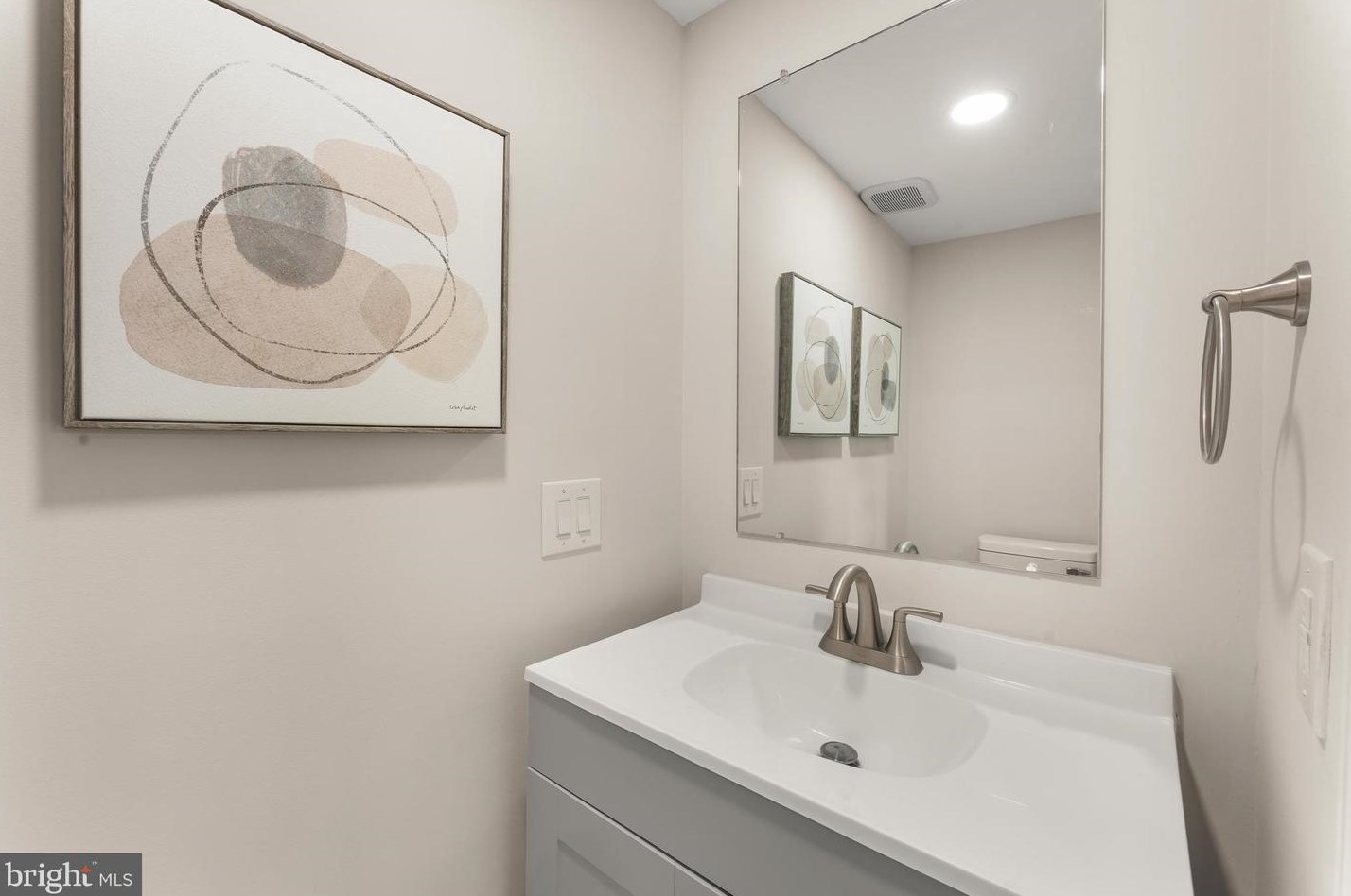 152 Liberty St, Upper Makefield PA 18940-2023 exterior