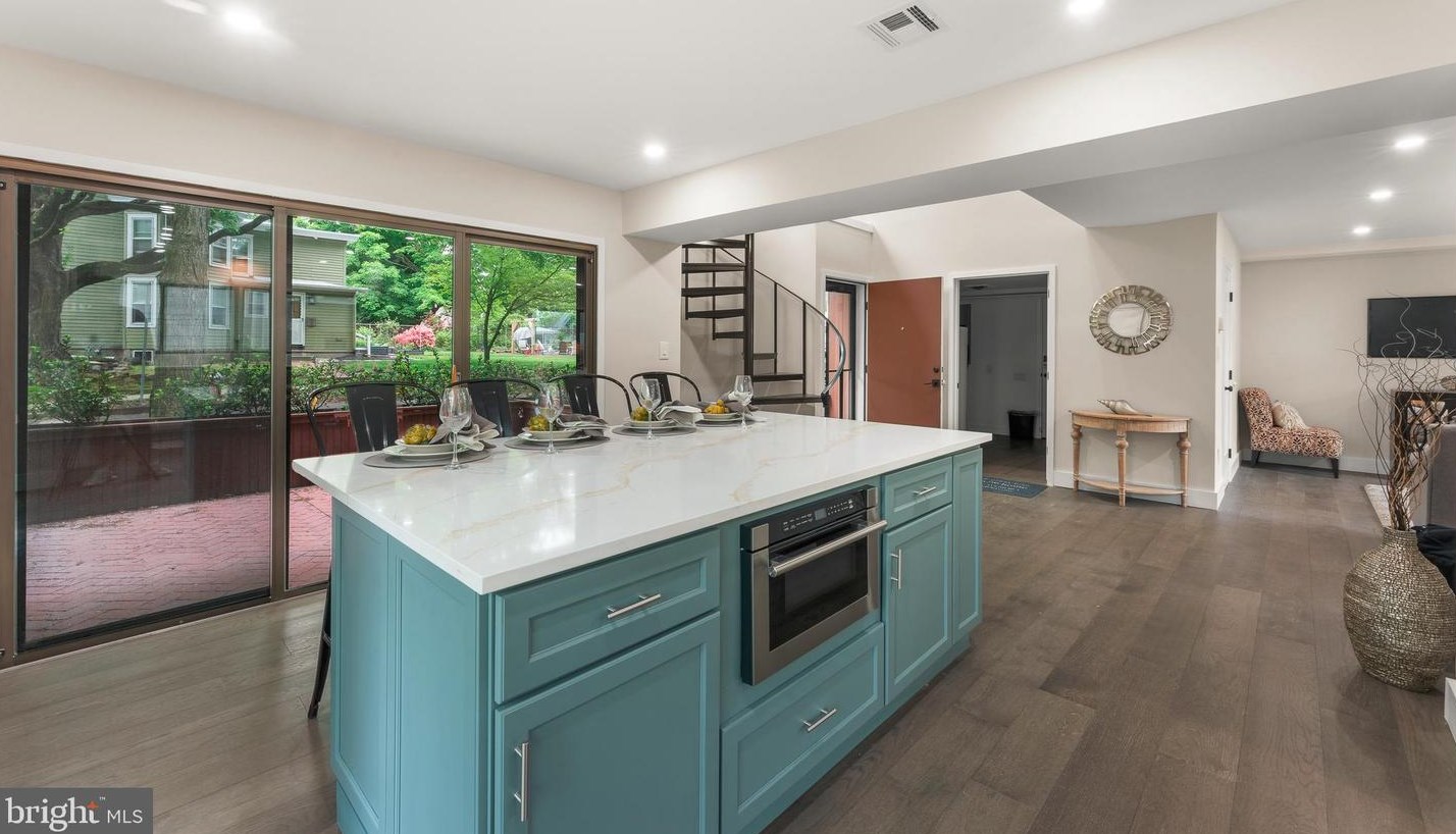 152 Liberty St, Upper Makefield PA 18940-2023 exterior