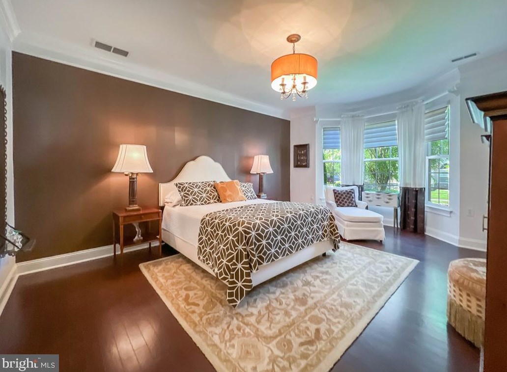 284 Willow Dr, Upper Makefield PA 18940-2453 exterior