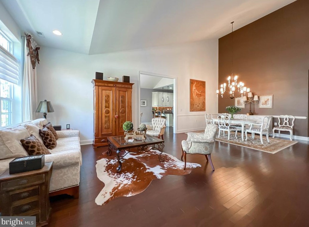 284 Willow Dr, Upper Makefield PA 18940-2453 exterior