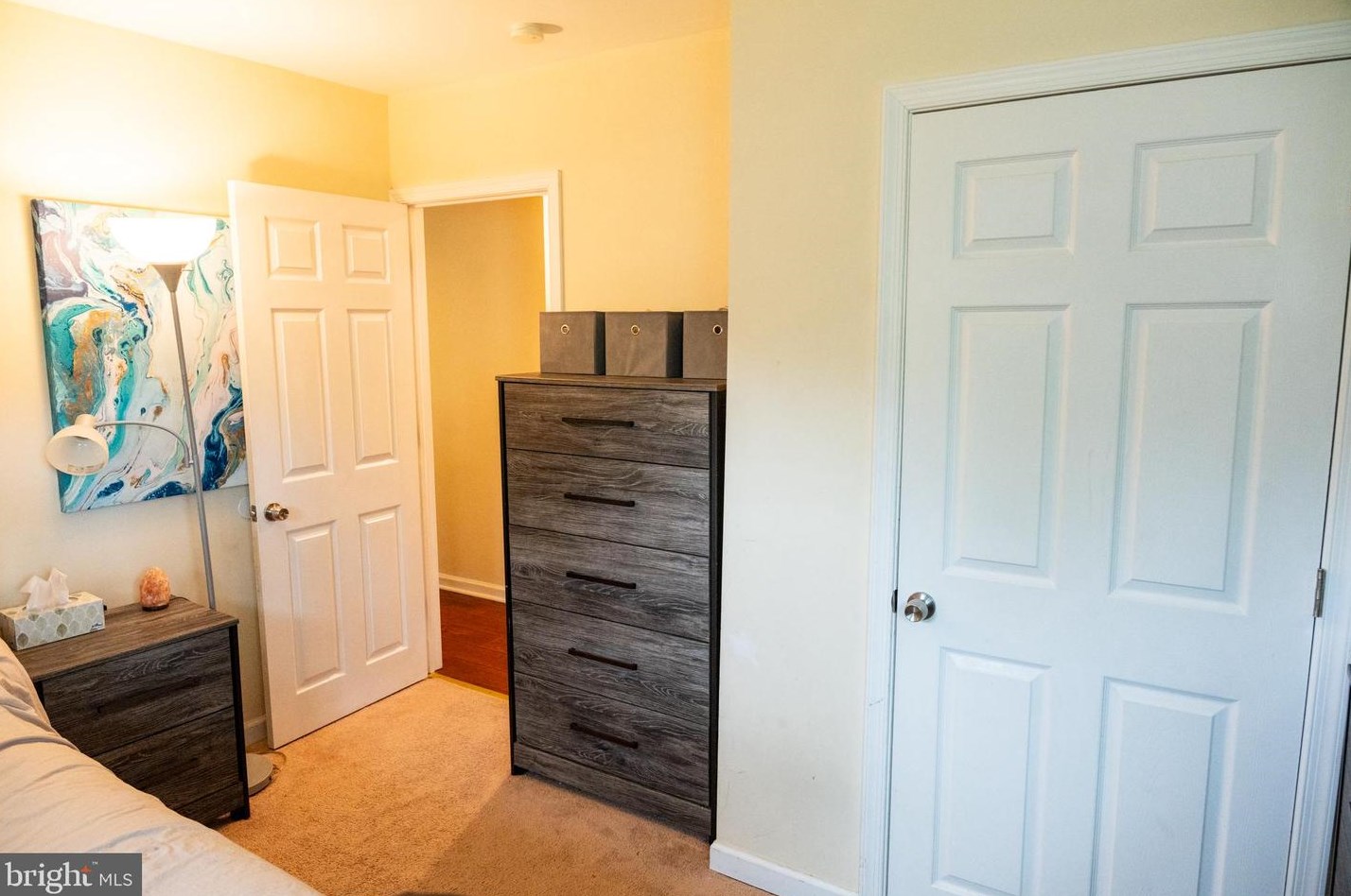 43 Camellia Rd, Levittown PA 19057-1742 exterior