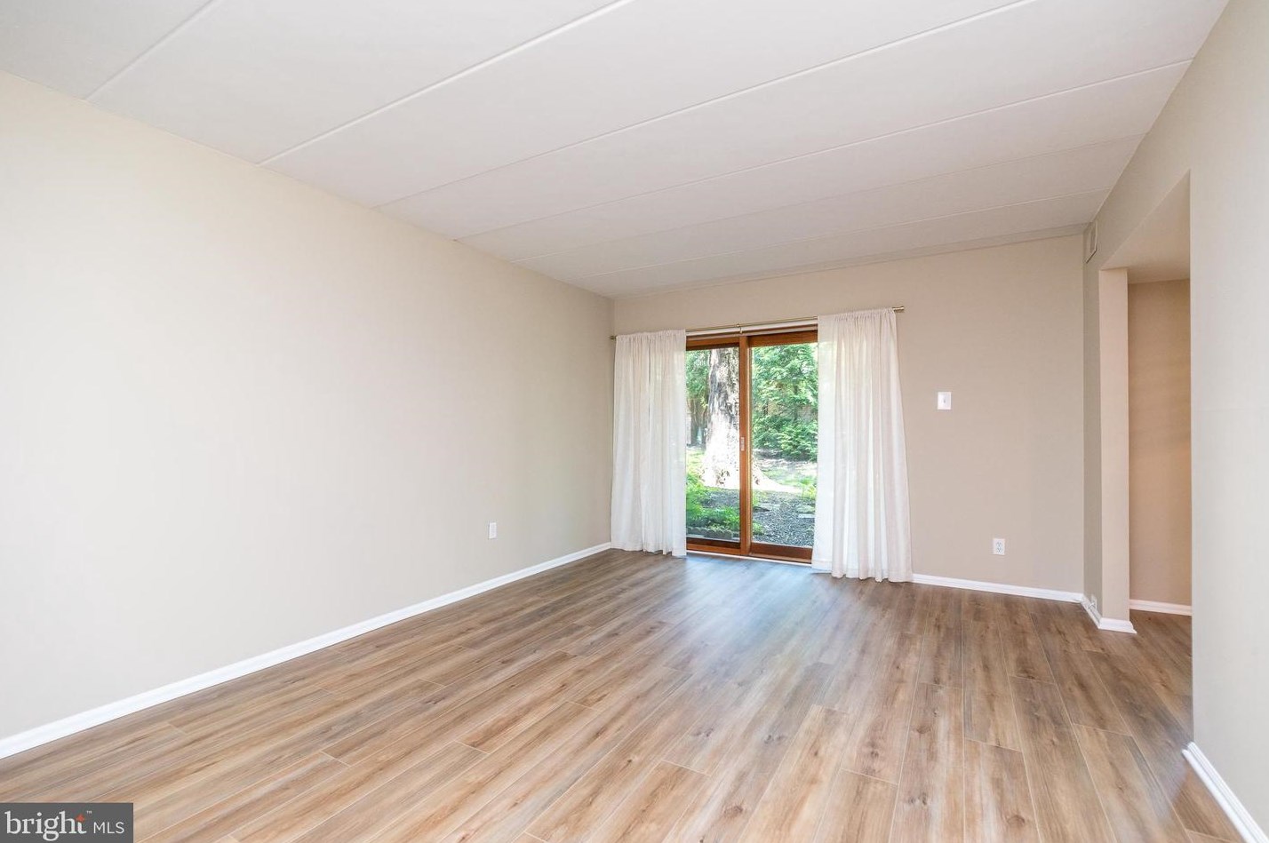 69 Aspen Way, Gardenville, PA 18901