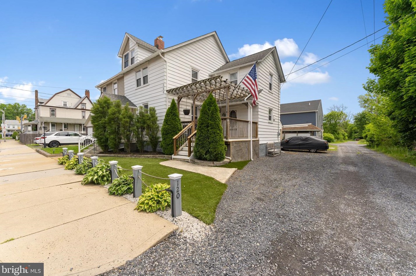 120 Park Ave, Quakertown, PA 18951-1632