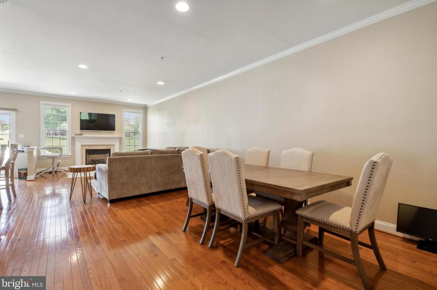 3233 Meadowview Cir, Furlong, PA 18925-1237