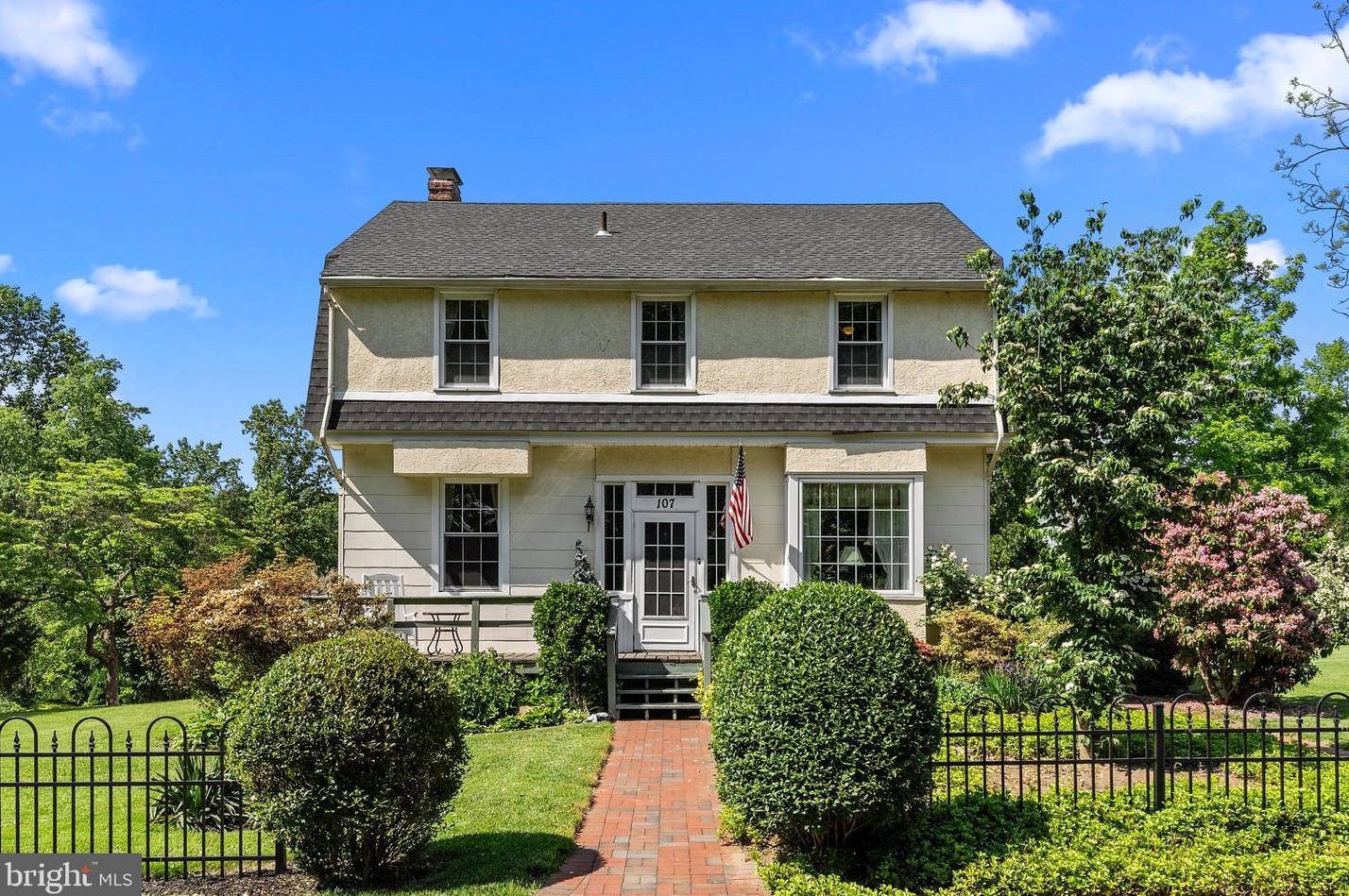 107 Fairview Ave, Langhorne, PA 19047-3937