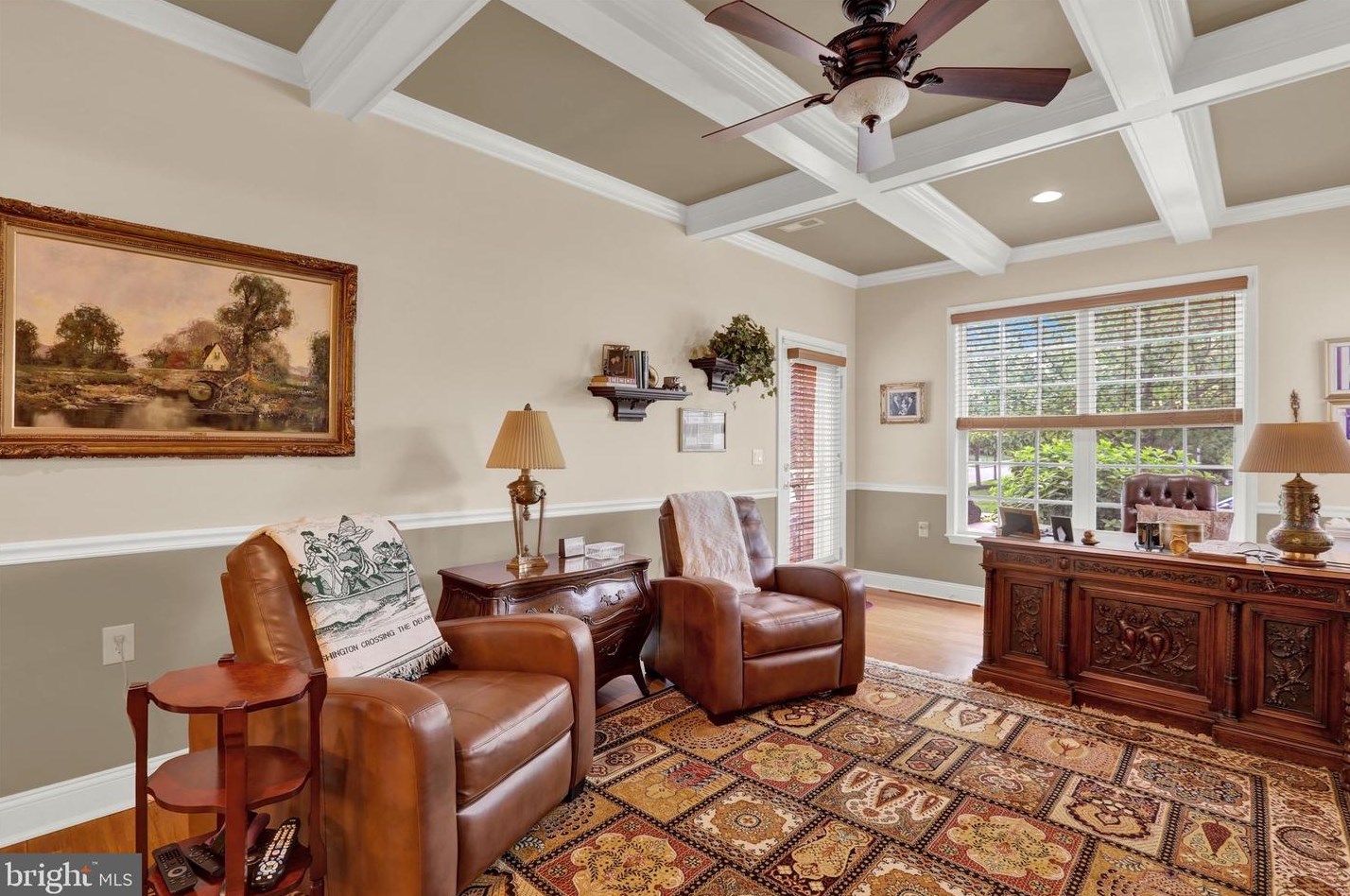 264 Willow Dr, Upper Makefield PA 18940-2447 exterior