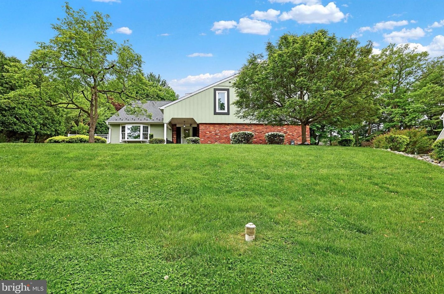 57 Brookside, Southampton, PA 18966