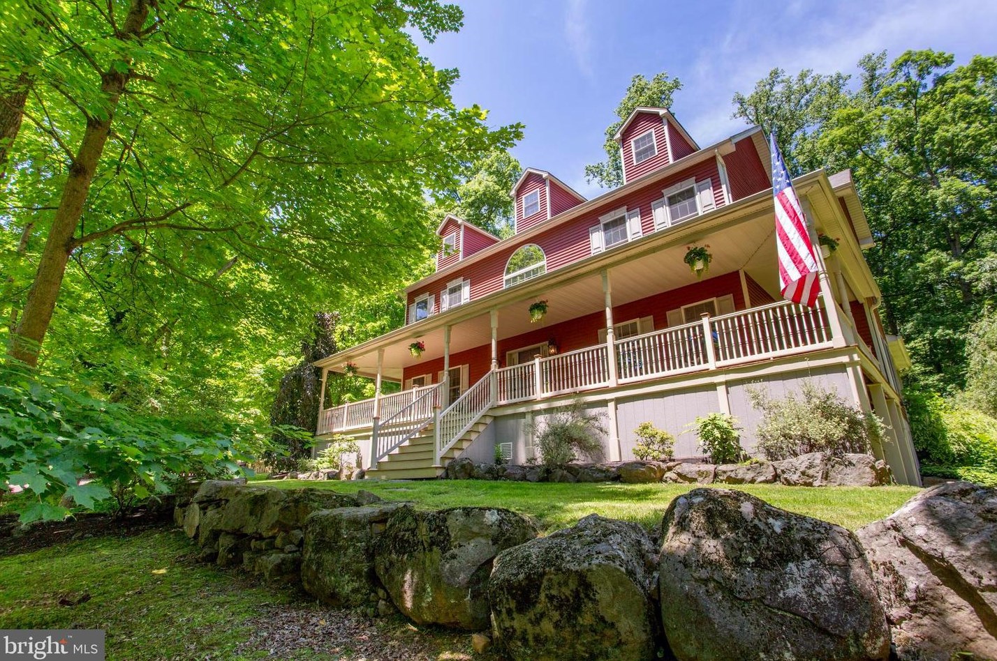 451 Lonely Cottage Rd, Upper Black Eddy, PA 18972