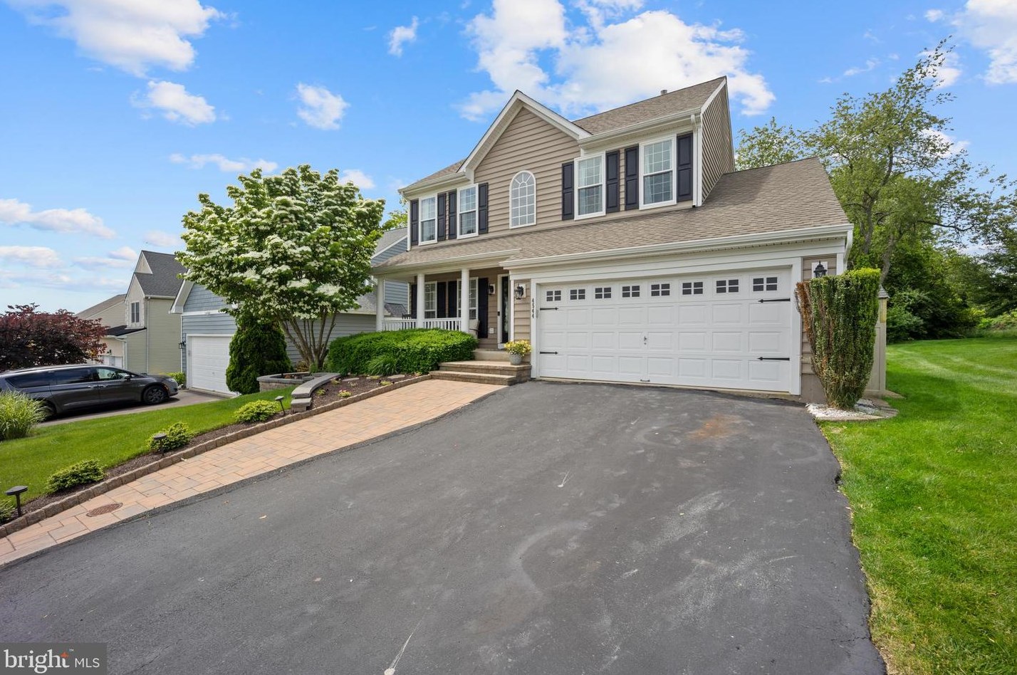 4544 Summerhill Dr, Gardenville, PA