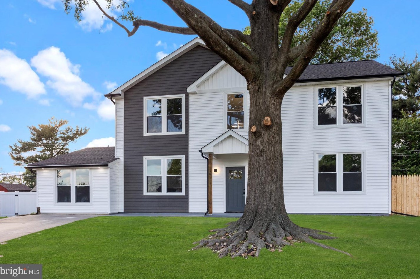 15 Basswood Rd, Levittown, PA 19057-3035