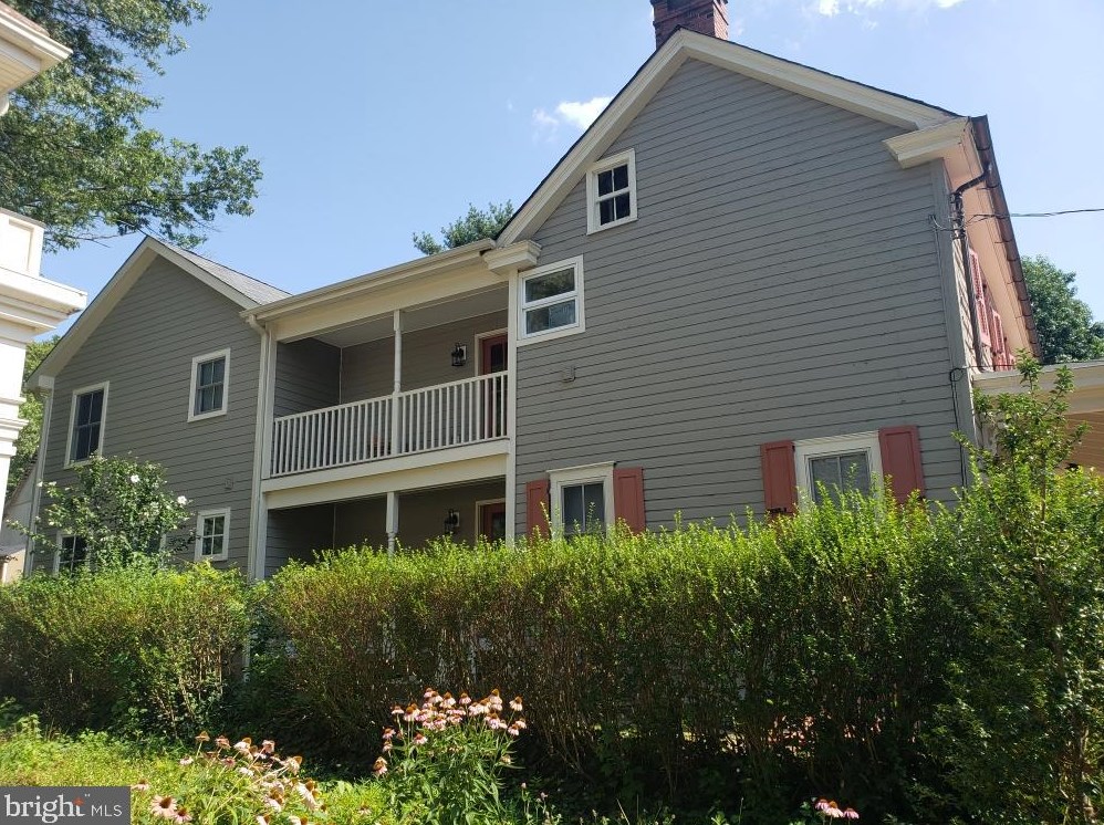 161 N Main St, Gardenville, PA 18901