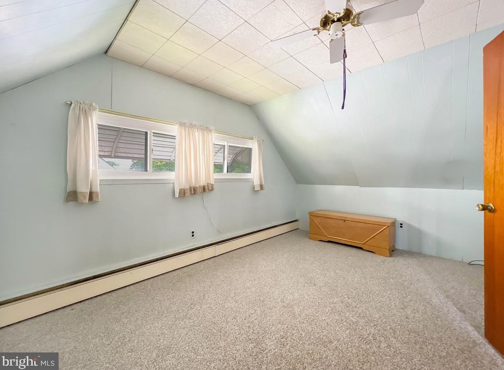 88 Kraft Ln, Levittown PA  19055-2412 exterior