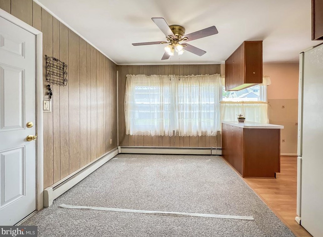 88 Kraft Ln, Levittown PA  19055-2412 exterior